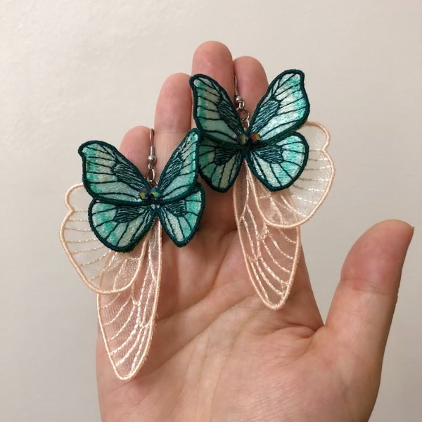 Нежность бабочек Серьги дизайн машинной вышивки