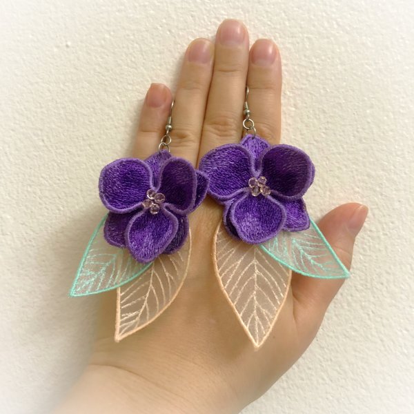 Delicate violets earrings and brooch Machine embroidery design