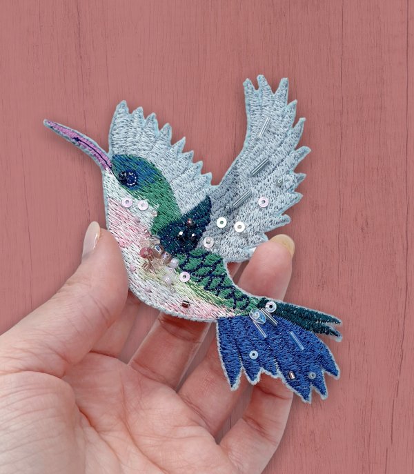 Hummingbird brooch machine embroidery design